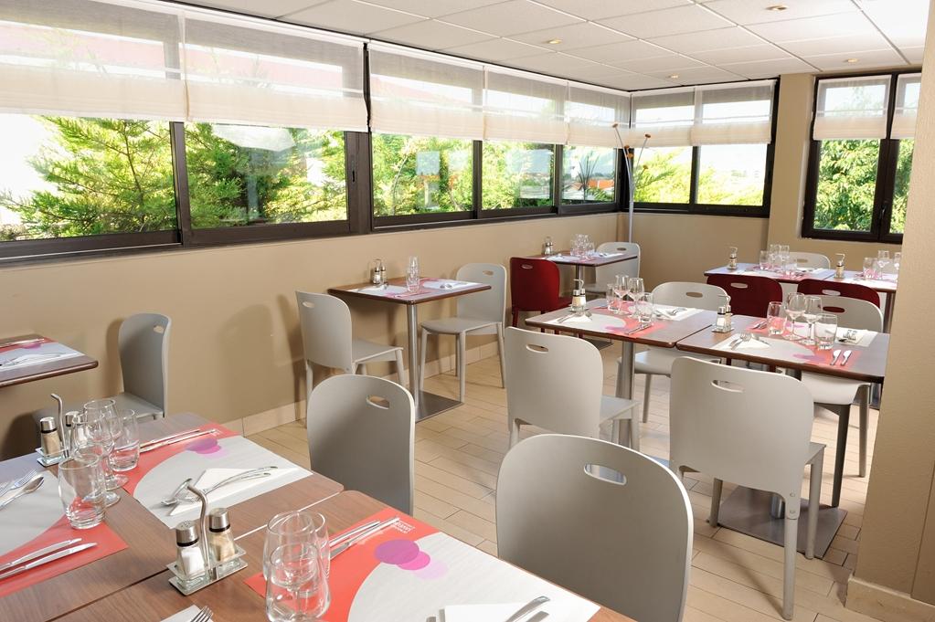 Campanile Clermont Ferrand - Le Brezet Hotell Eksteriør bilde